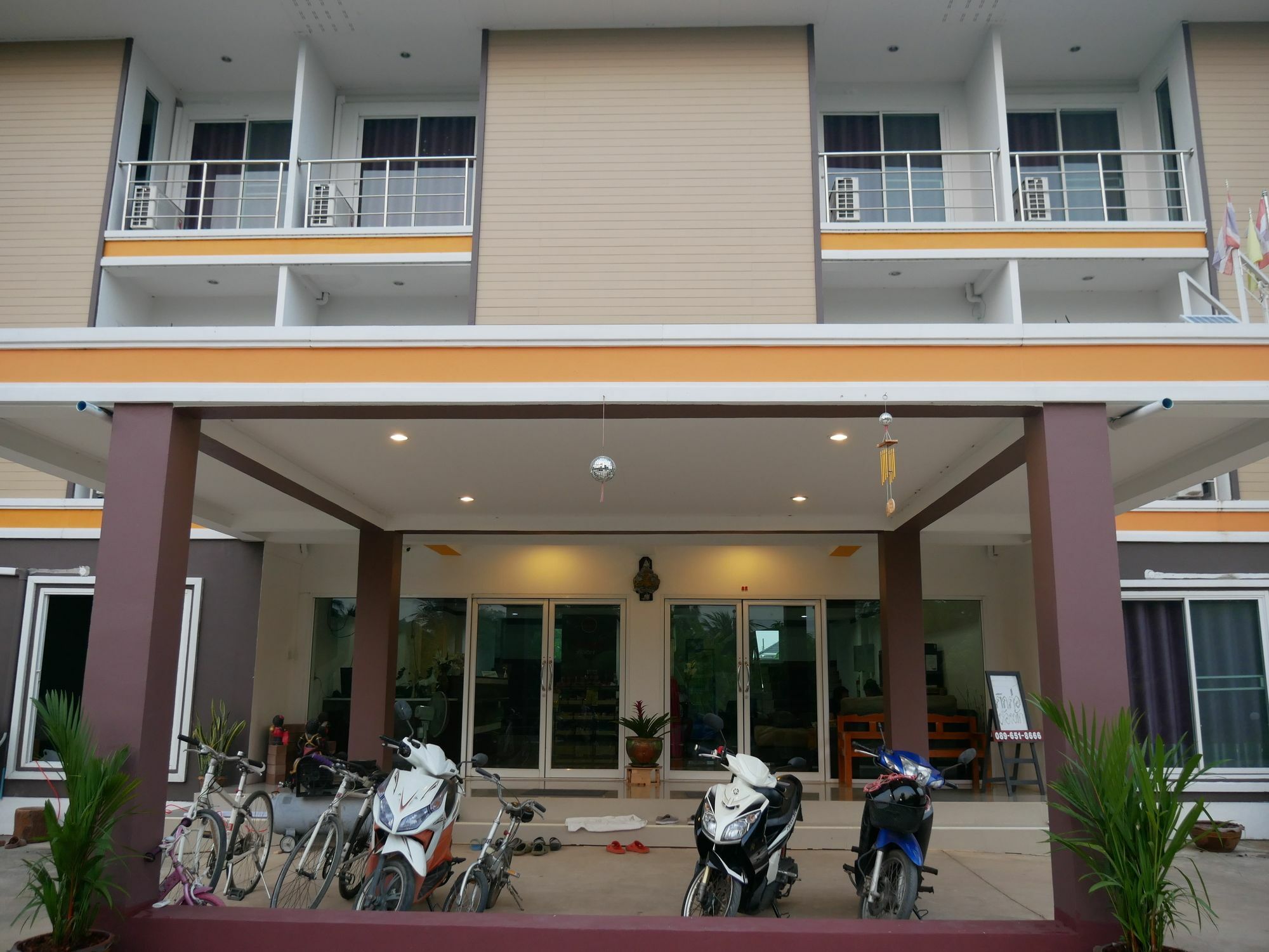 Jumpa Resort Hotel ピサヌローク エクステリア 写真